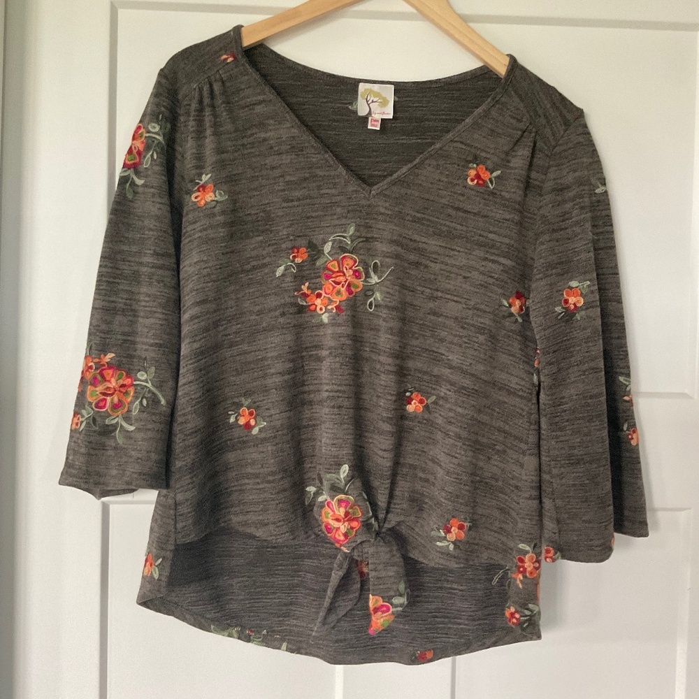 Anthropologie fig & flower Top Embroidered Floral PM 3/4 Sleeve Tie Waist